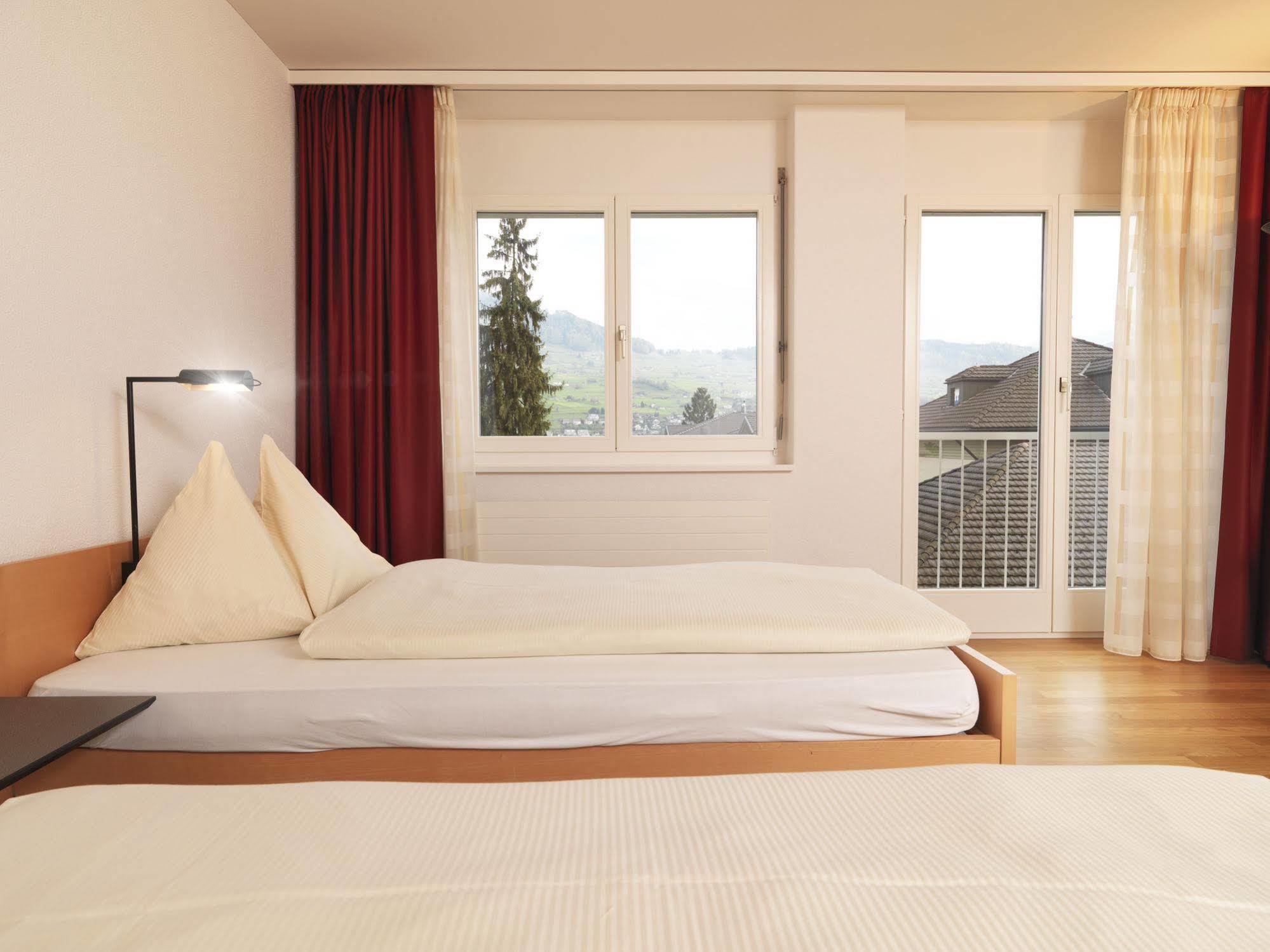 Hotel Krone Буокс Екстериор снимка